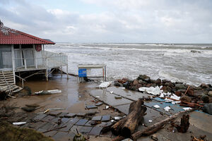 11 января: над Калининградской областью пронесся ураган Феликс