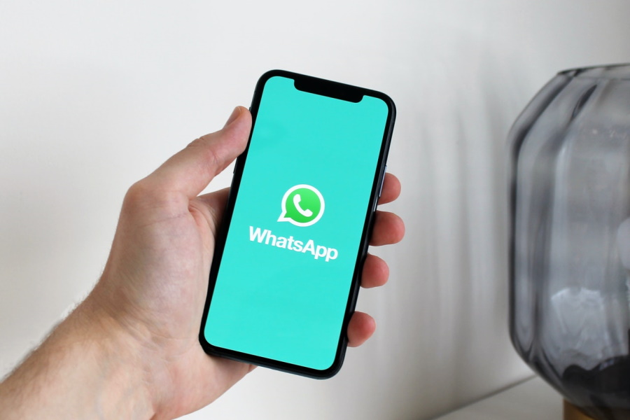 ПСБ первым на российском рынке запустил сервис оплаты счетов в WhatsApp