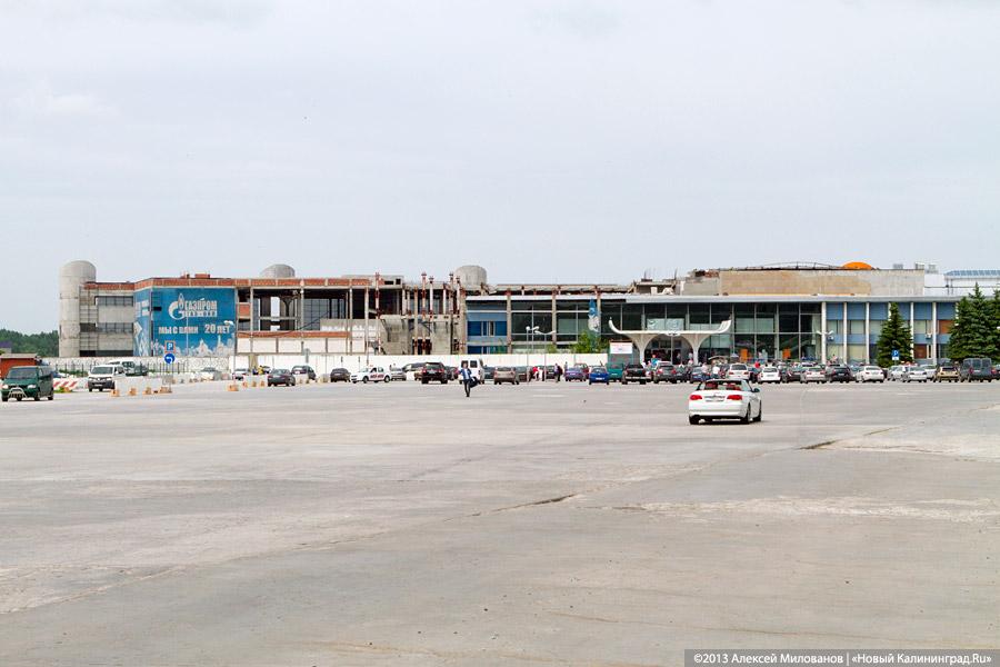 Здание аэропорта «Храброво» лишилось купола