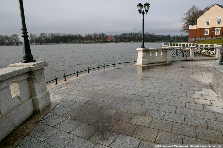 Власти города объяснили, почему не работает часть фонарей на Верхнем озере 