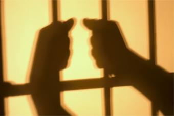 В Немане должники за неуплату штрафа проведут два дня за решеткой