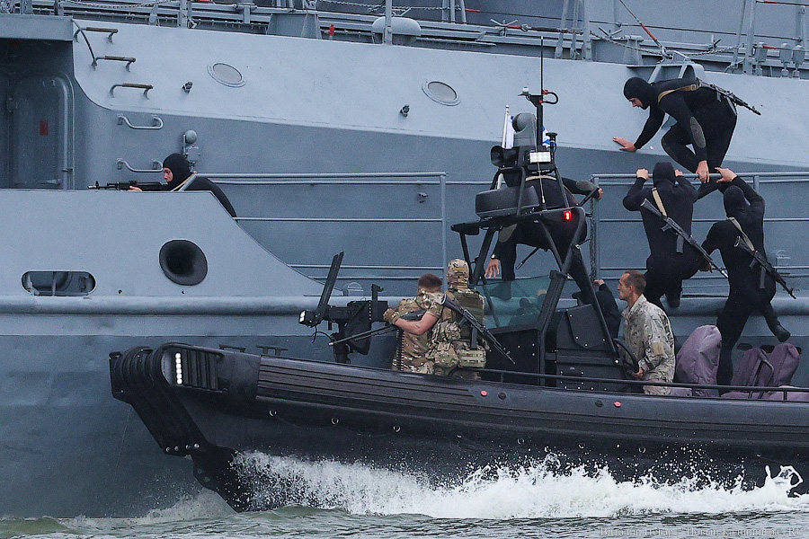 Корабли в моей гавани: День ВМФ в Балтийске в фотографиях (фото) 