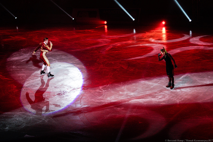 Ягудин в сальхове: Илья Авербух привёз в Калининград шоу олимпийских чемпионов (фото)