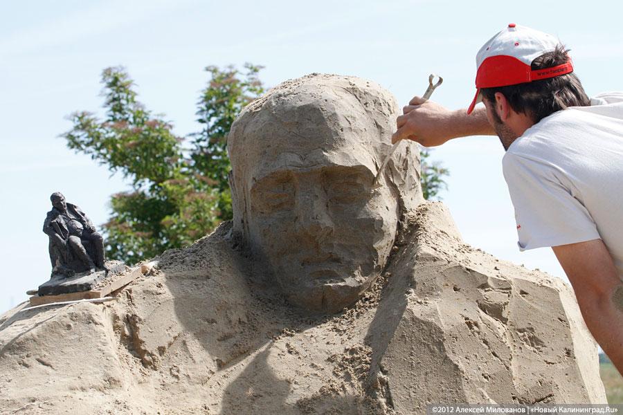 «Замок из песка»: фоторепортаж с фестиваля песчаных скульптур