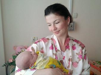 За лечением от рака груди мамы 7-миллиардного малыша следят Путин и Цуканов