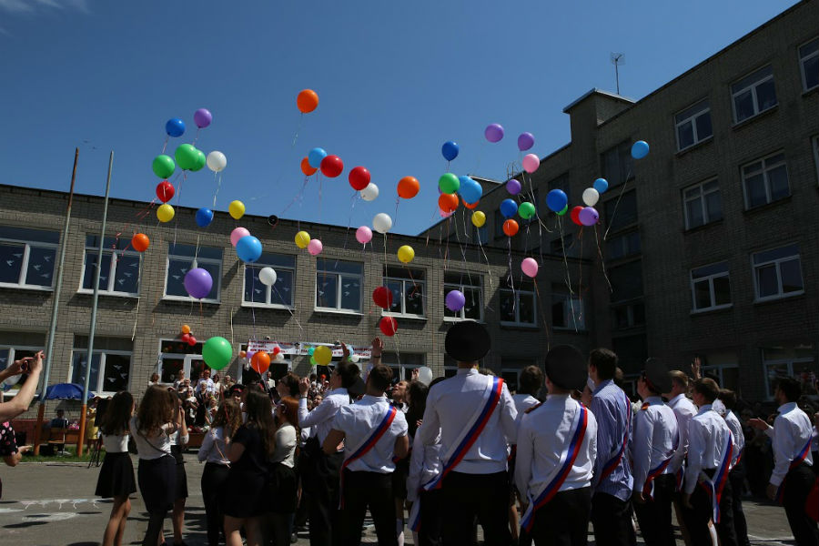 «Детей на уроки не пустим»: за что увольняют директора школы в Калининграде