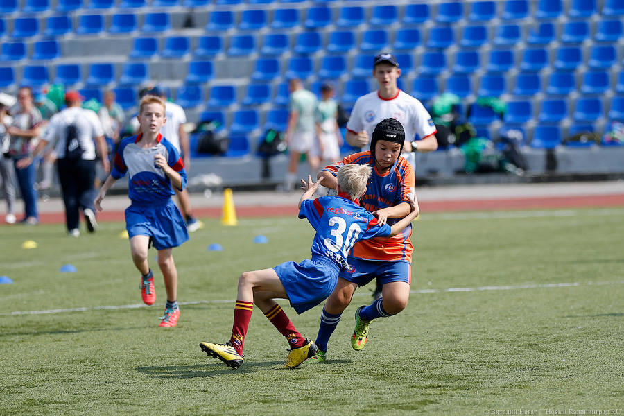 С овальным мячом: как в Калининграде прошёл турнир по регби (фото)