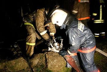 Ночью в Полесском районе сгорело 800 кг сена, в Васильково пламя повредило 2 машины