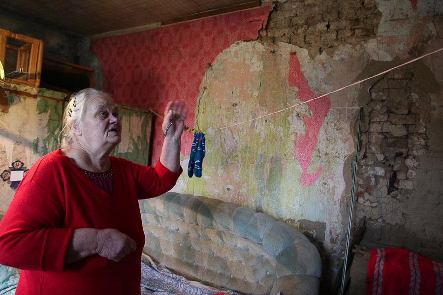 «Ладно, нас завалит, но детей?!»: власти Советска не спешат расселять аварийный дом