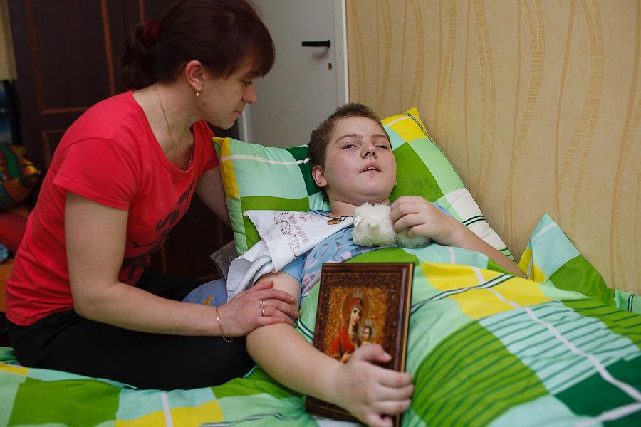 «Мы снова боремся за жизнь»: 9-летней Вике Петровой нужна помощь