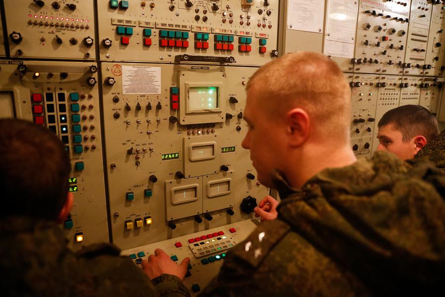 Мирное небо: фоторепортаж с тренировки по боеготовности расчётов С-300 ПВО