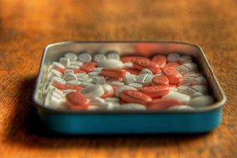 ФСКН: в 6 регионах запрещен отпуск без рецепта лекарств с кодеином