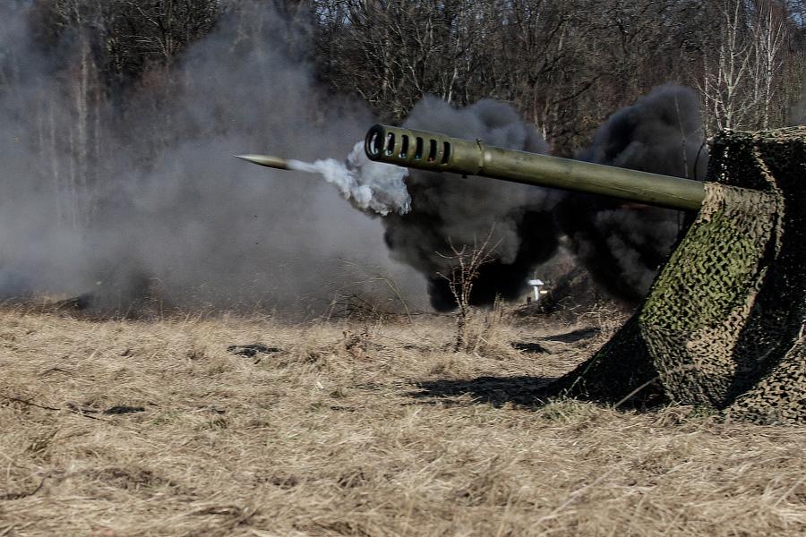 «Стреляют...»: учения на артиллерийском полигоне (фото)