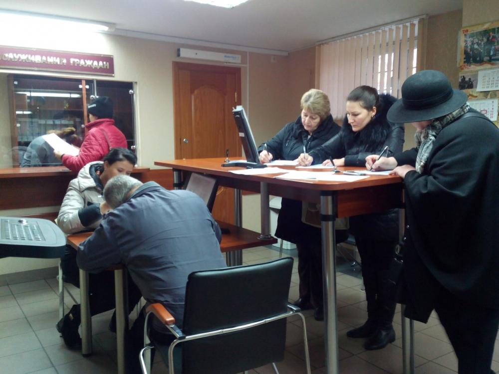 Калининградские дольщики просят вернуть Викторова на пост главы минстроя