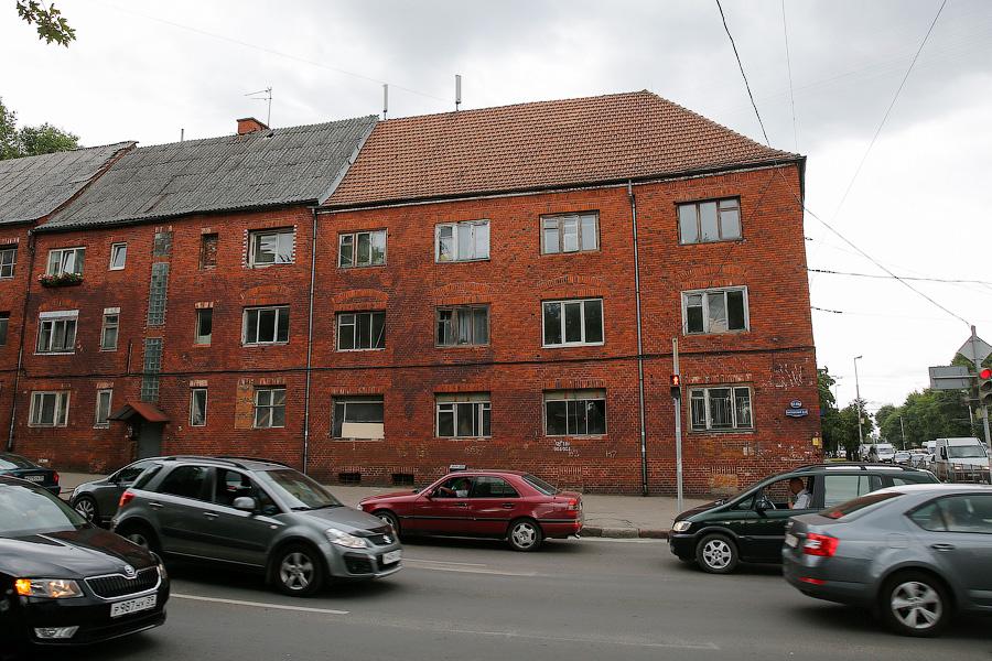 Калининградцы встали на защиту здания довоенной постройки на Литовском валу