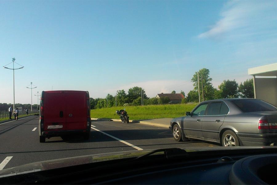 На Приморском кольце на подъезде к Зеленоградску мотоцикл насмерть сбил пешехода (+фото)