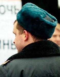 В Калининграде полиция задержала вора-рецидивиста, промышлявшего в учебных заведениях
