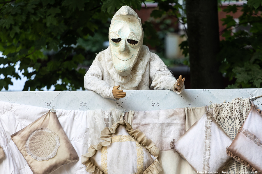 Не ложитесь на краю: как «Странствующие куклы господина Пэжо» убаюкали «Балтику» (фото)