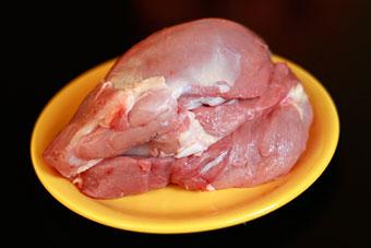 Россельхознадзор запретил гражданам ввозить термически необработанное мясо из Литвы