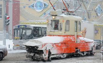 В Калининграде от снега очищают треть улиц