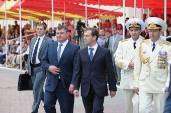 Дмитрий Медведев прибыл в Балтийск на День ВМФ
