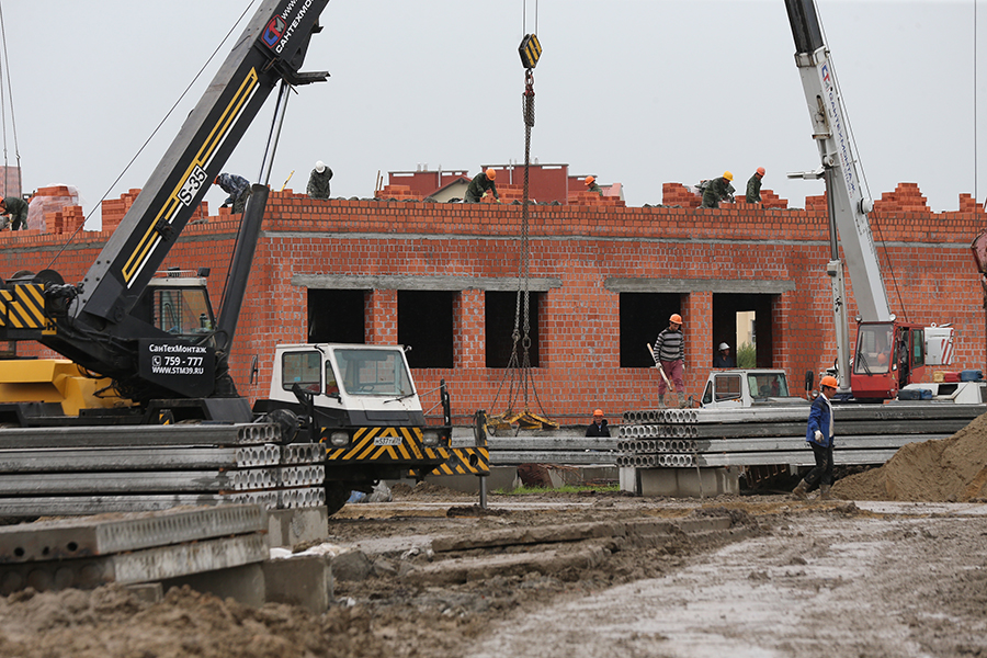 Строительство школы в Гурьевске. Фото пресс-службы правительства области.