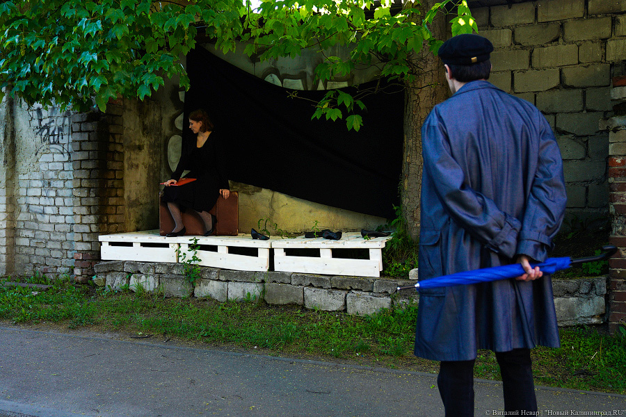 Повороты истории и улиц: как устроен спектакль-прогулка по району «Кронпринца» (фото)