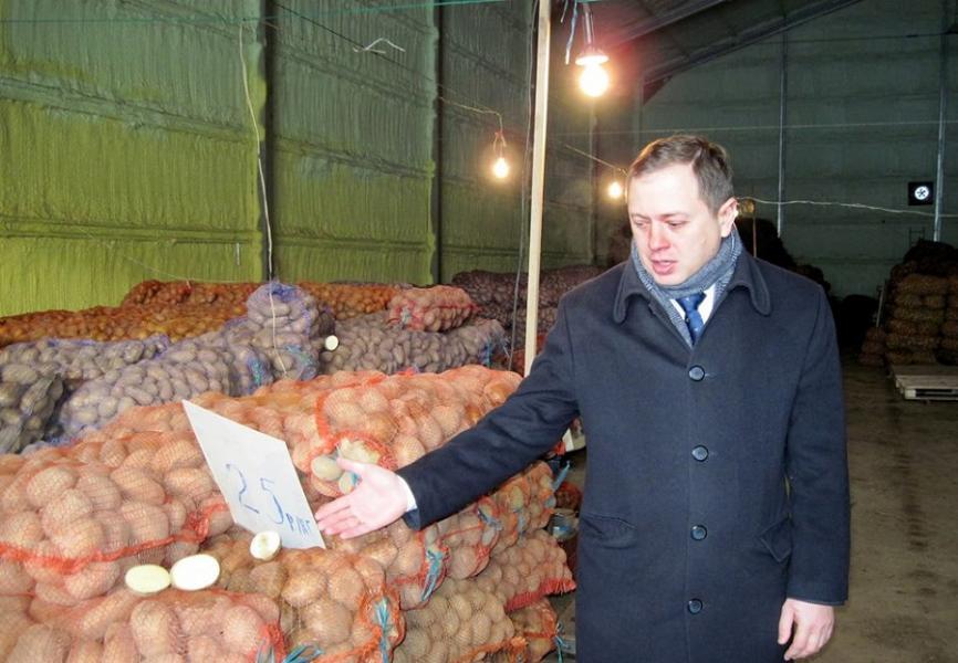 Бульба с самовывозом: как министр Зарудный картошку по 25 рублей покупал