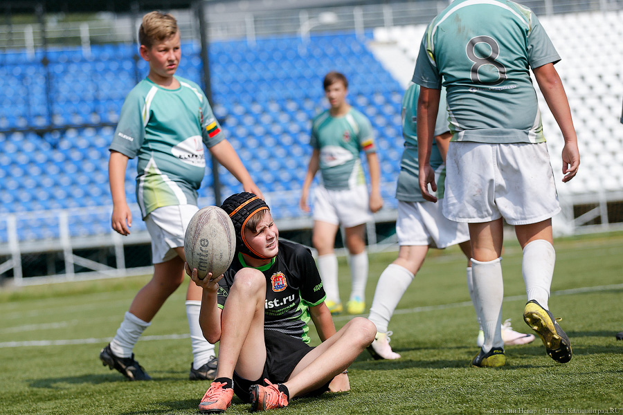 С овальным мячом: как в Калининграде прошёл турнир по регби (фото)