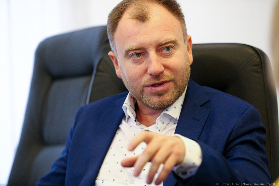 Алиханов в суде потребовал отменить решение об увольнении Заливатского