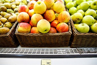 Польша просит США купить яблоки, попавшие под запрет в России