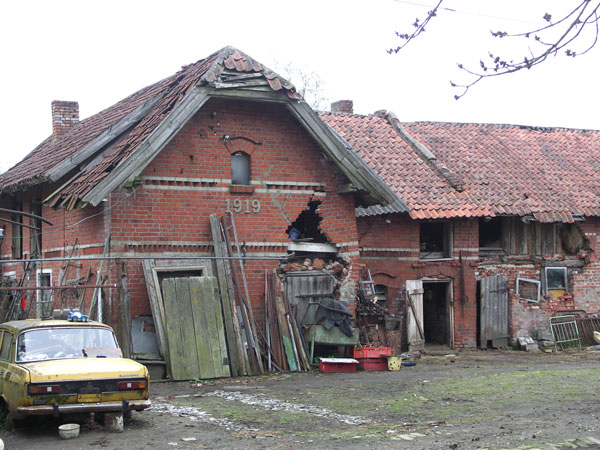 Москвичи пытаются по объявлению в газете продать кирху в Славском районе (+фото)