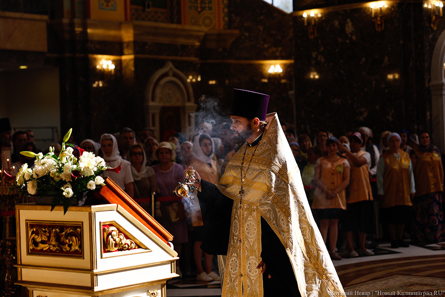 От заката до рассвета: патриарх Кирилл провёл богослужение в Калининграде (фото)