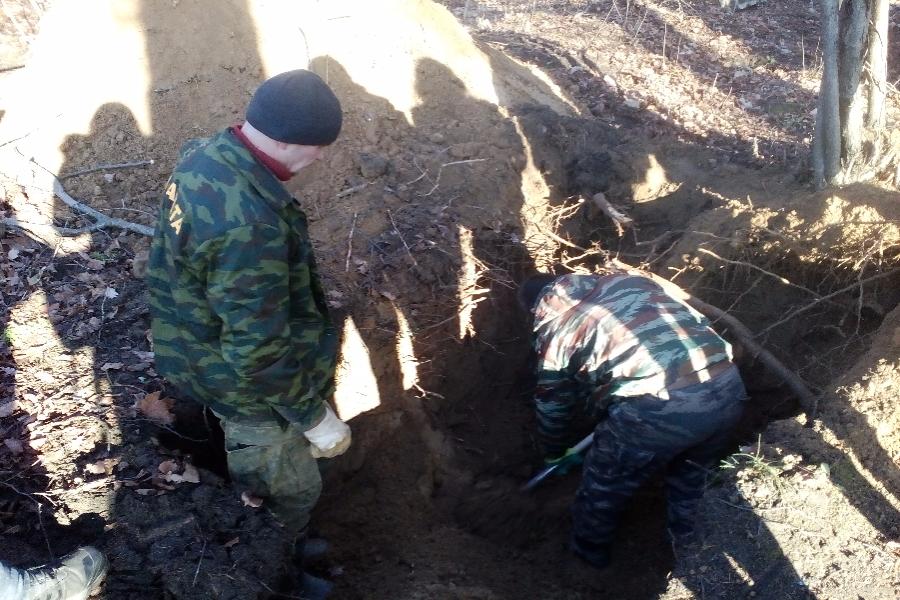 Власти Калининграда раскопали детскую могилу (фото)