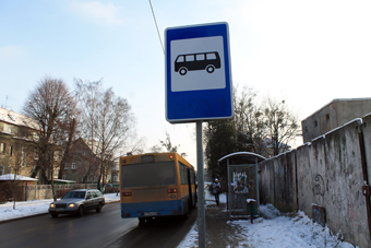 bus_stop_2.jpg bus_stop_2.jpg