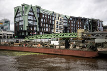 От «Юности» до Канта: в Калининграде монтируют арочный пролёт Философского моста (фото)