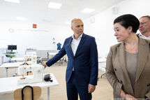 Тир, автомат Калашникова и швейные машинки: как власти готовность школ проверяли