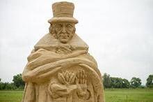 26 июля 2013: фестиваль песчаных скульптур под Гурьевском