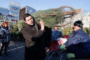30 декабря: глава Калининградской области Антон Алиханов на елочном базаре