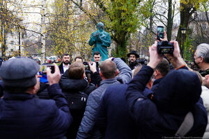 11 ноября: открытие памятника Фёдору Достоевскому в Калининграде
