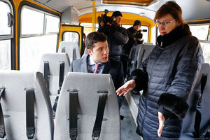 10 февраля: церемония передачи новых школьных автобусов муниципалитетам