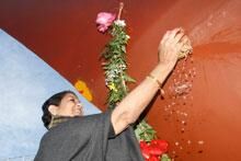 25 мая 2011: спуск на воду третьего фрегата для ВМС Индии на ПСЗ "Янтарь"