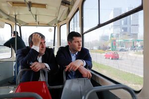 18 апреля: новый мэр Силанов и губернатор Алиханов на прогулке по городу