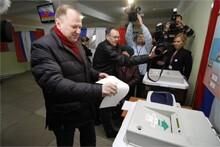 4 декабря 2011: Губернатор на избирательном участке
