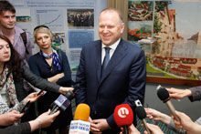24 мая 2011: Губернатор на форуме "Перспективы развития Калининградской области"