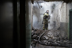 9 декабря: в Низовье горит историческое здание