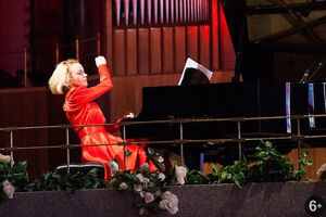 Рояль, орган  и танец