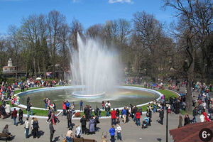 Музыкальный вечер у фонтана. Джаз-квартет «Акцент»