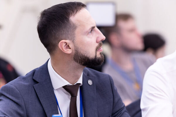 Ананасы, перчики и конфеты: как прошли заседания суда по делу о растратах в ФКР