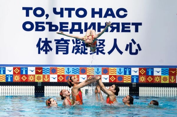 Российские синхронисты завоевали «золото» на «Автотор-Арене»